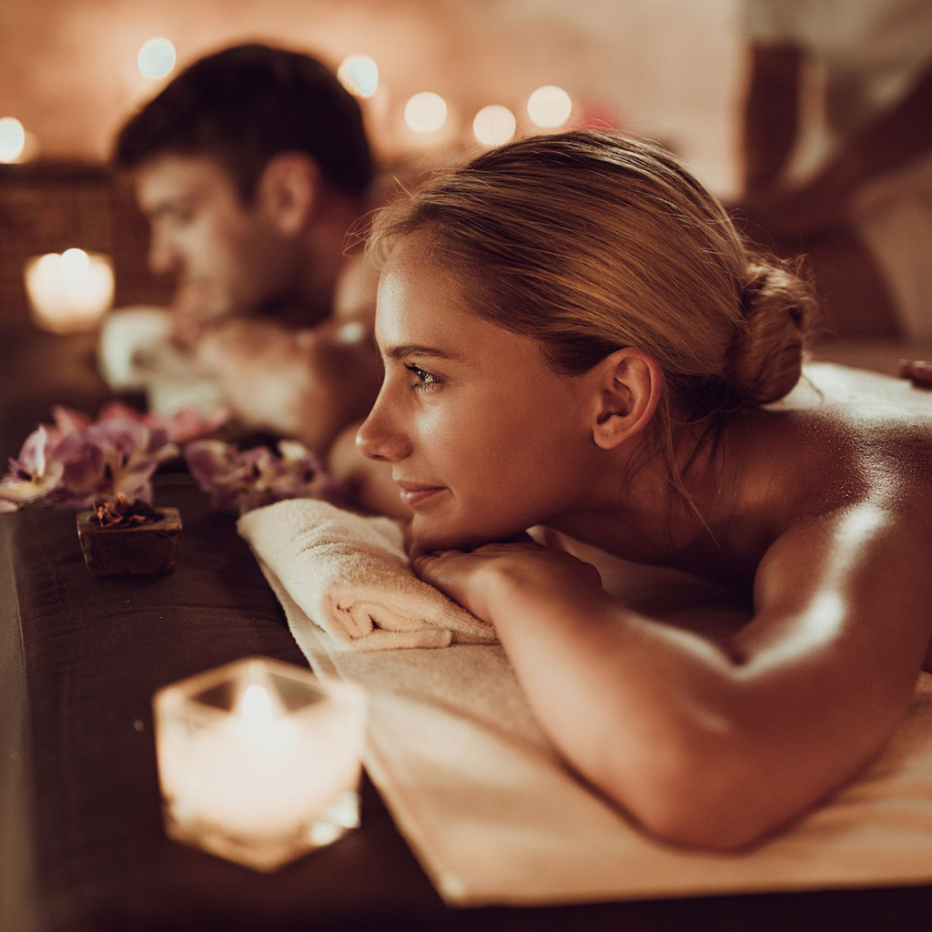 Couples Full Body Swedish Massage & Back Scrub 75min